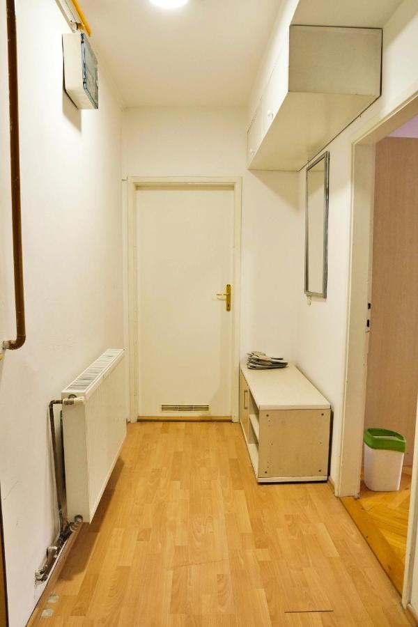 Vijecnica View 2Bdr Apartment With Balcony - Best Location Сараево Екстериор снимка
